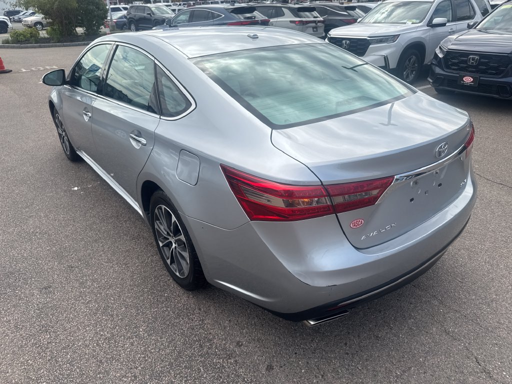 Used 2016 Toyota Avalon XLE Premium FWD image 5