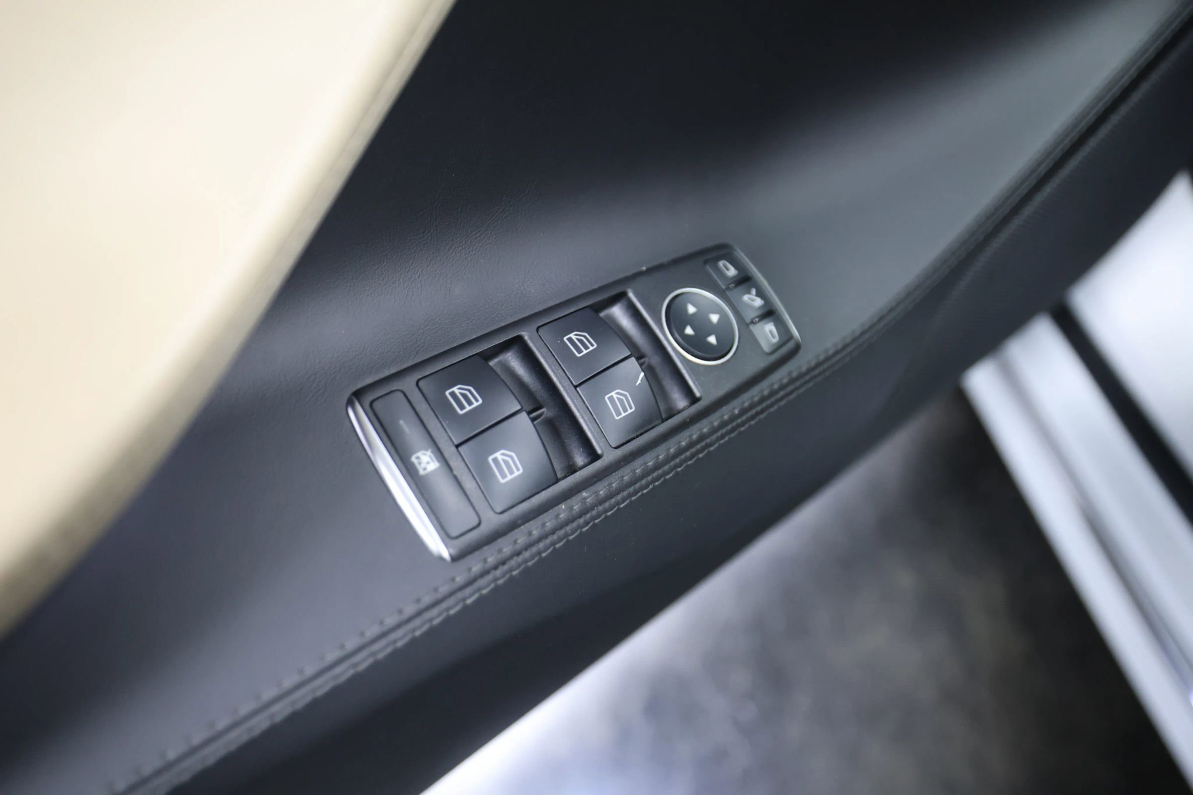 Used 2017 Tesla Model S P100D image 23