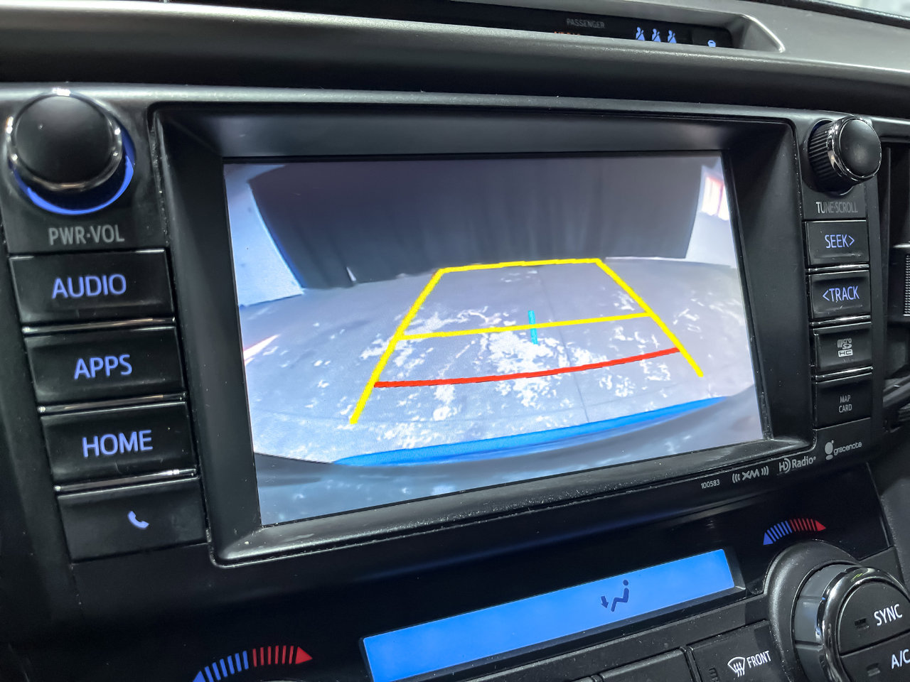 Used 2017 Toyota RAV4 Limited image 34