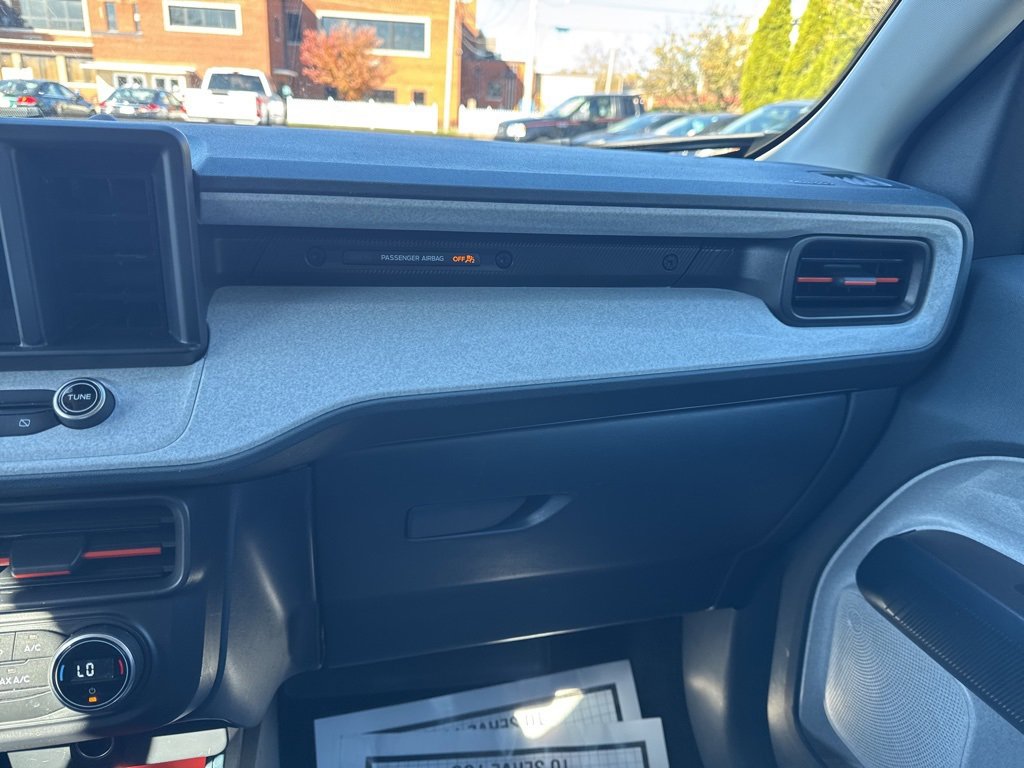 Used 2022 Ford Maverick XLT image 36