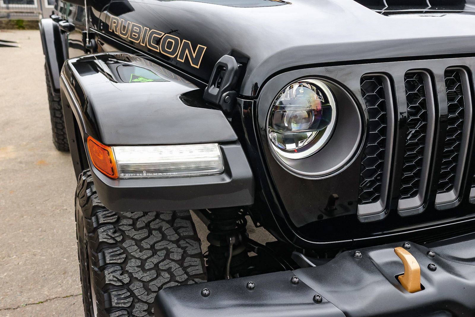 Used 2023 Jeep Wrangler Unlimited Rubicon 392 w/ Trailer Tow Package image 16