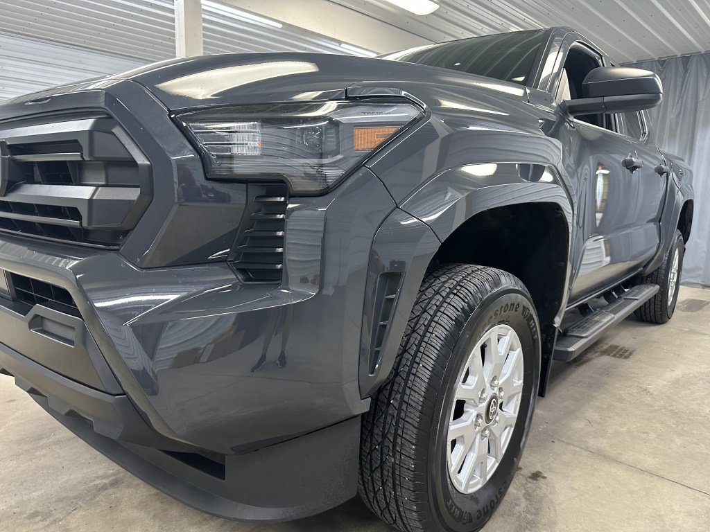 Used 2024 Toyota Tacoma SR AWD/4WD image 30