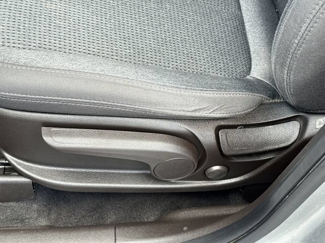 Used 2020 Hyundai Santa Fe SE FWD image 26