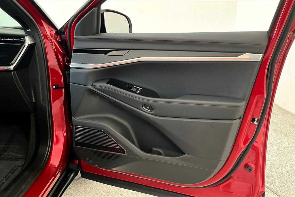 Used 2025 Jeep Wagoneer S Limited image 23