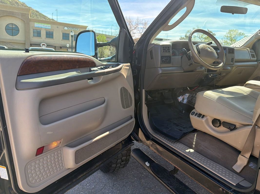 Used 2003 Ford F250 XL AWD/4WD image 10