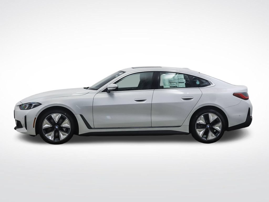 Used 2026 BMW i4 xDrive40i w/ Parking Assistance Package AWD/4WD image 2