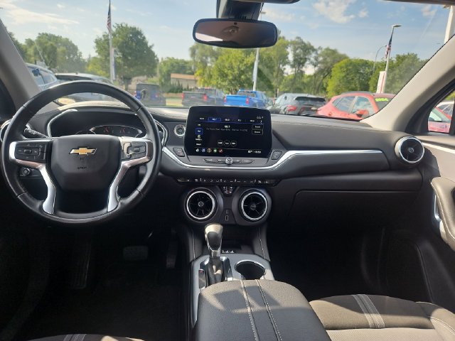 Used 2024 Chevrolet Blazer LT w/ Convenience Package FWD image 13