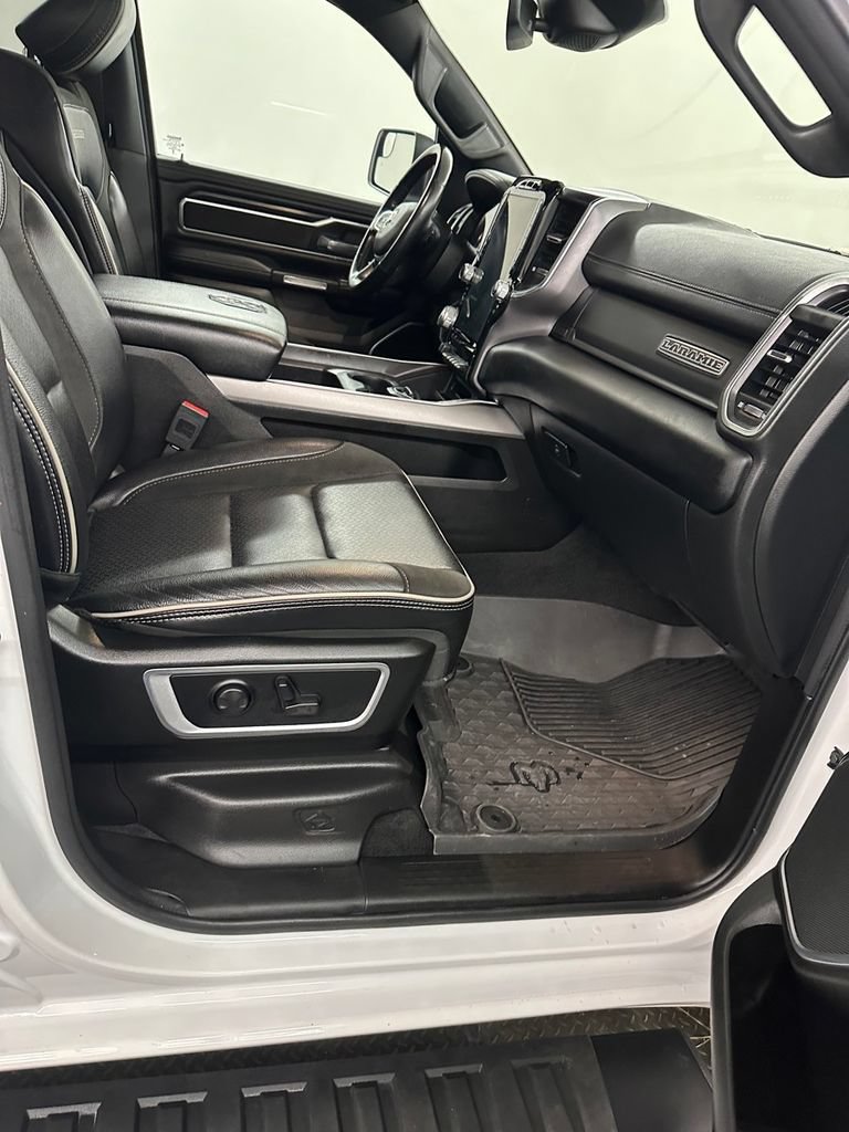 Used 2023 RAM 1500 Laramie AWD/4WD image 43