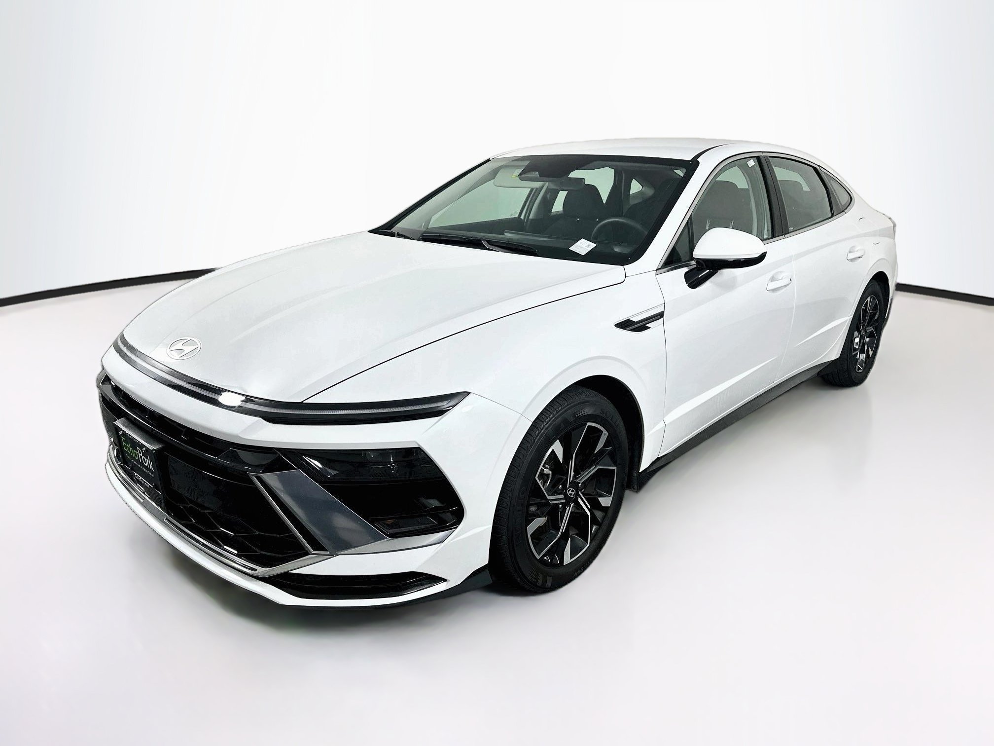 Used 2025 Hyundai Sonata SEL FWD image 3