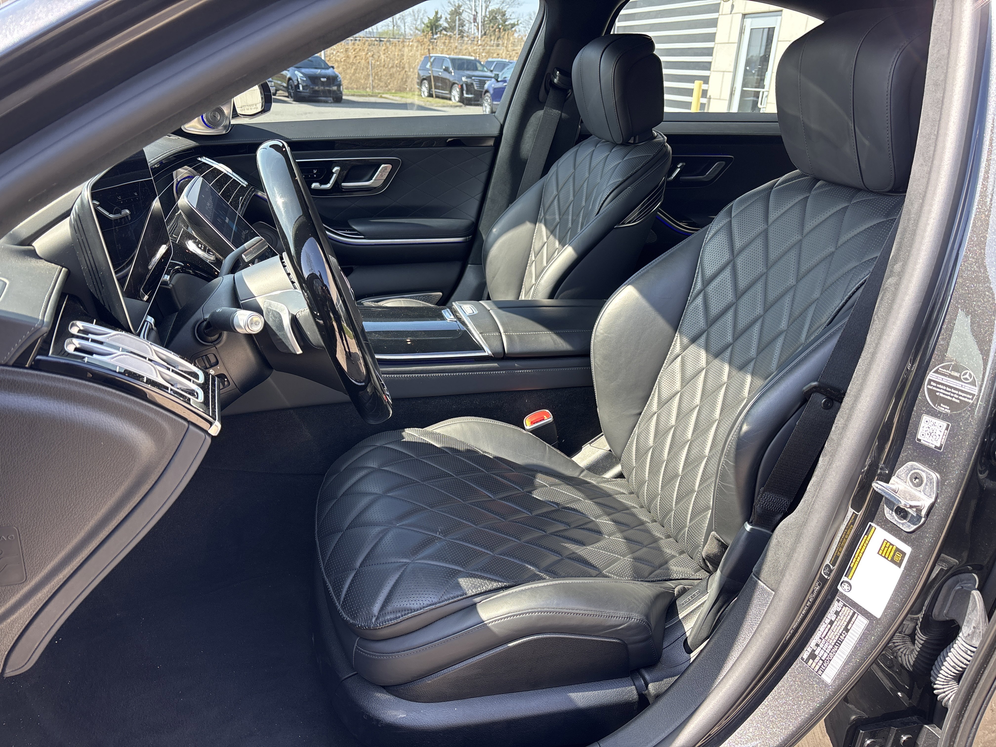 Used 2022 Mercedes-Benz S 580 4MATIC Sedan w/ Rear Seat Package image 28