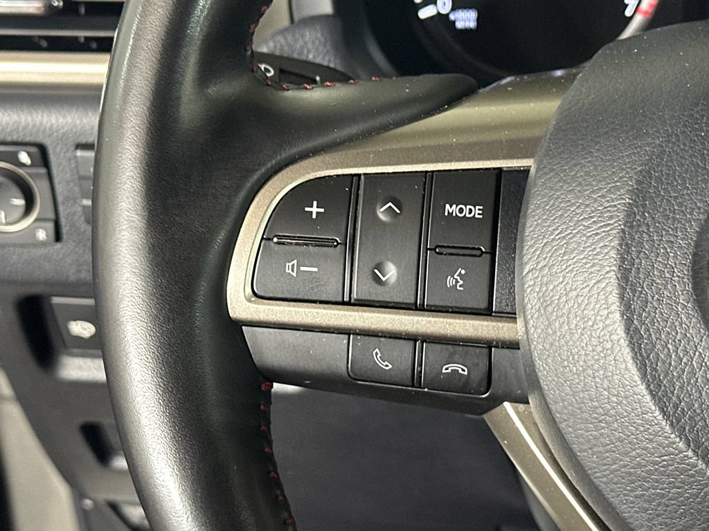 Used 2021 Lexus GX 460 Luxury w/ Accessory Package AWD/4WD image 24