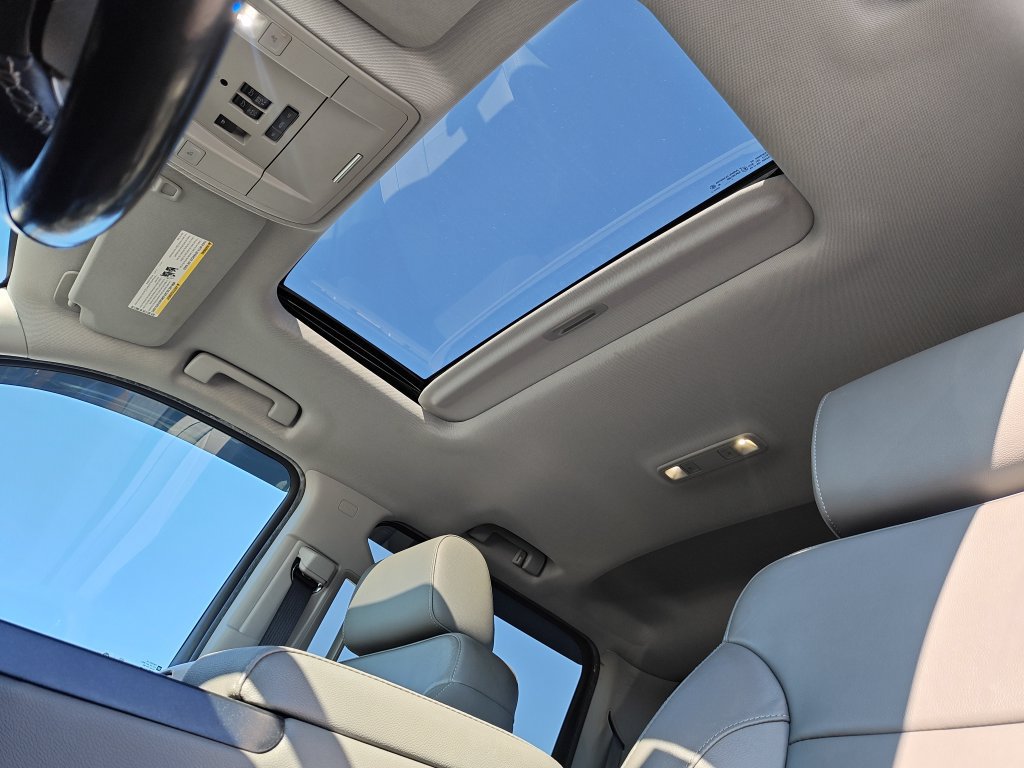 Used 2018 Chevrolet Silverado 1500 LTZ Z71 AWD/4WD image 24