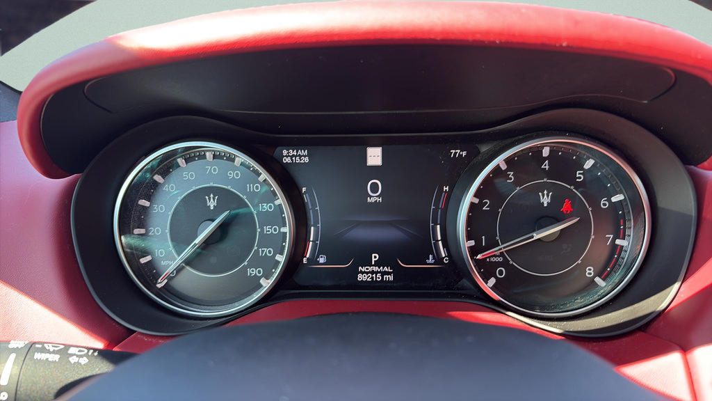Used 2022 Maserati Ghibli Modena Q4 AWD/4WD image 14
