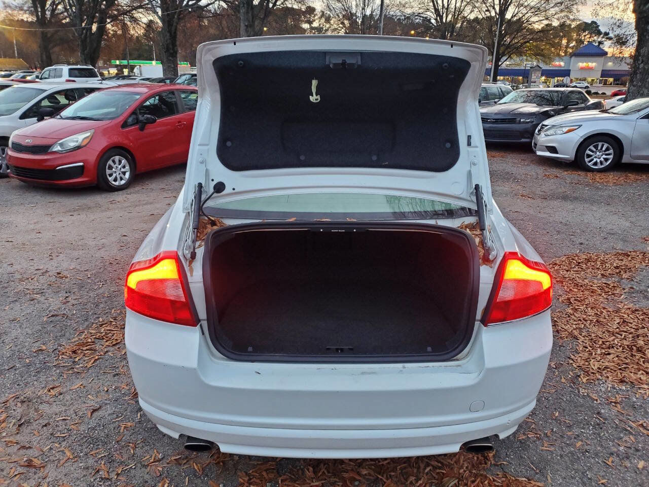 Used 2010 Volvo S80 3.2 image 16