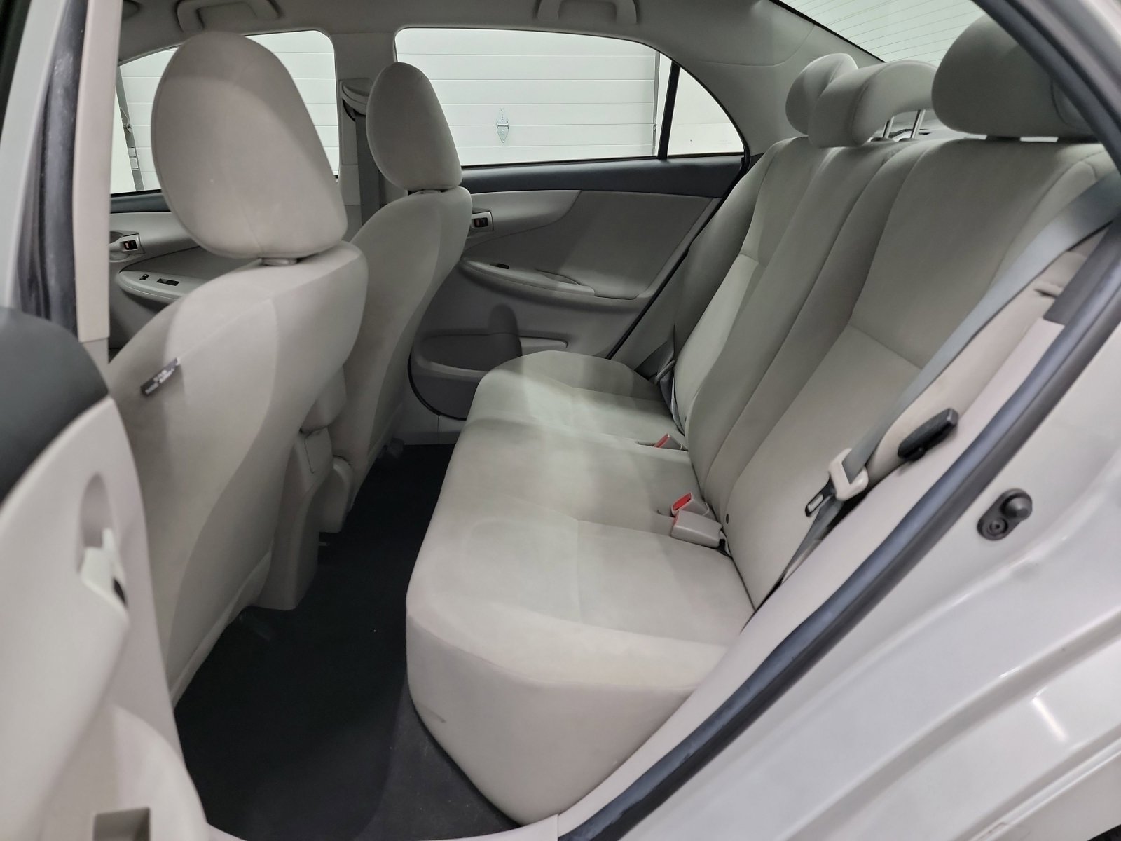 Used 2013 Toyota Corolla L FWD image 26