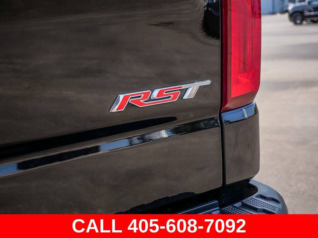 Used 2022 Chevrolet Silverado 1500 RST AWD/4WD image 14