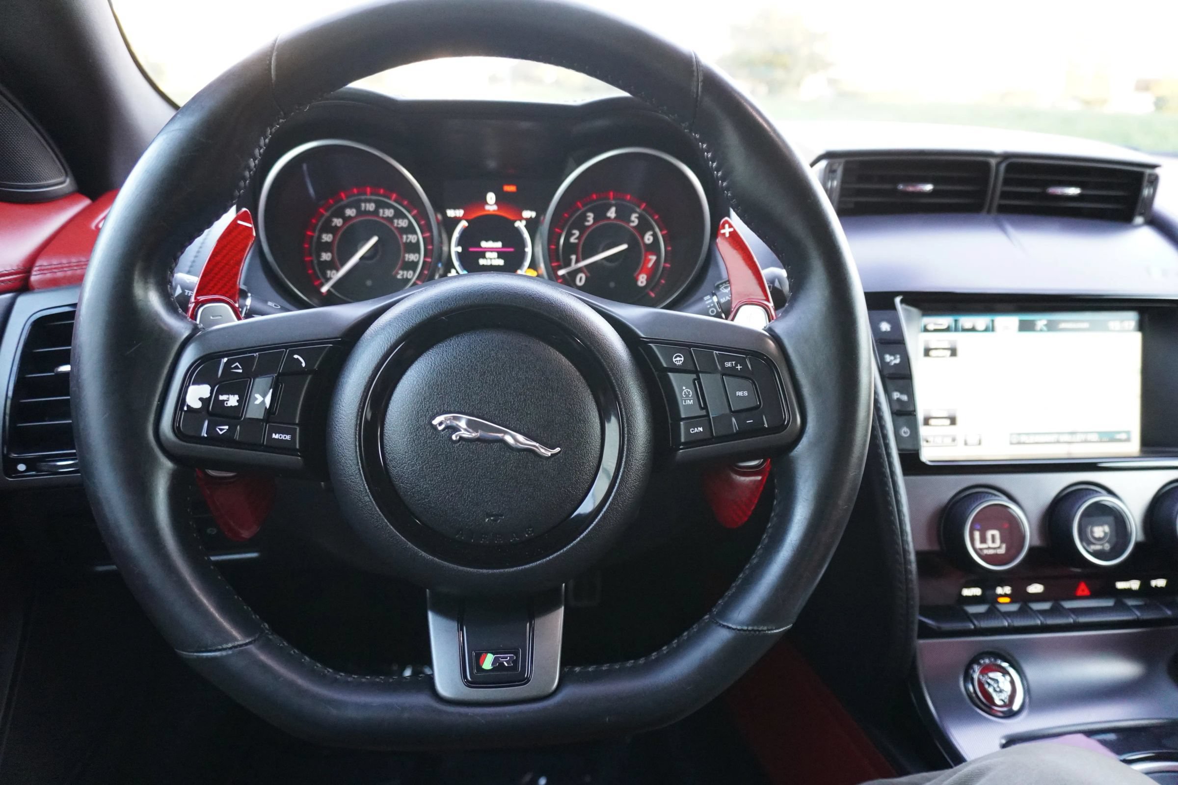 Used 2017 Jaguar F-TYPE R AWD/4WD image 19