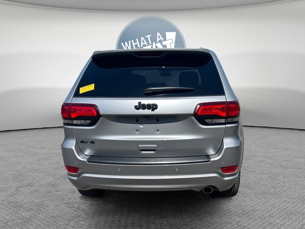 Certified 2019 Jeep Grand Cherokee Altitude AWD/4WD image 5