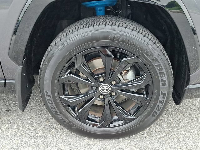 Certified 2023 Toyota RAV4 XSE AWD/4WD image 8