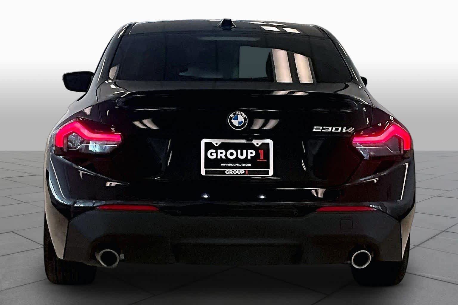 Used 2024 BMW 230i Coupe w/ Convenience Package RWD image 4