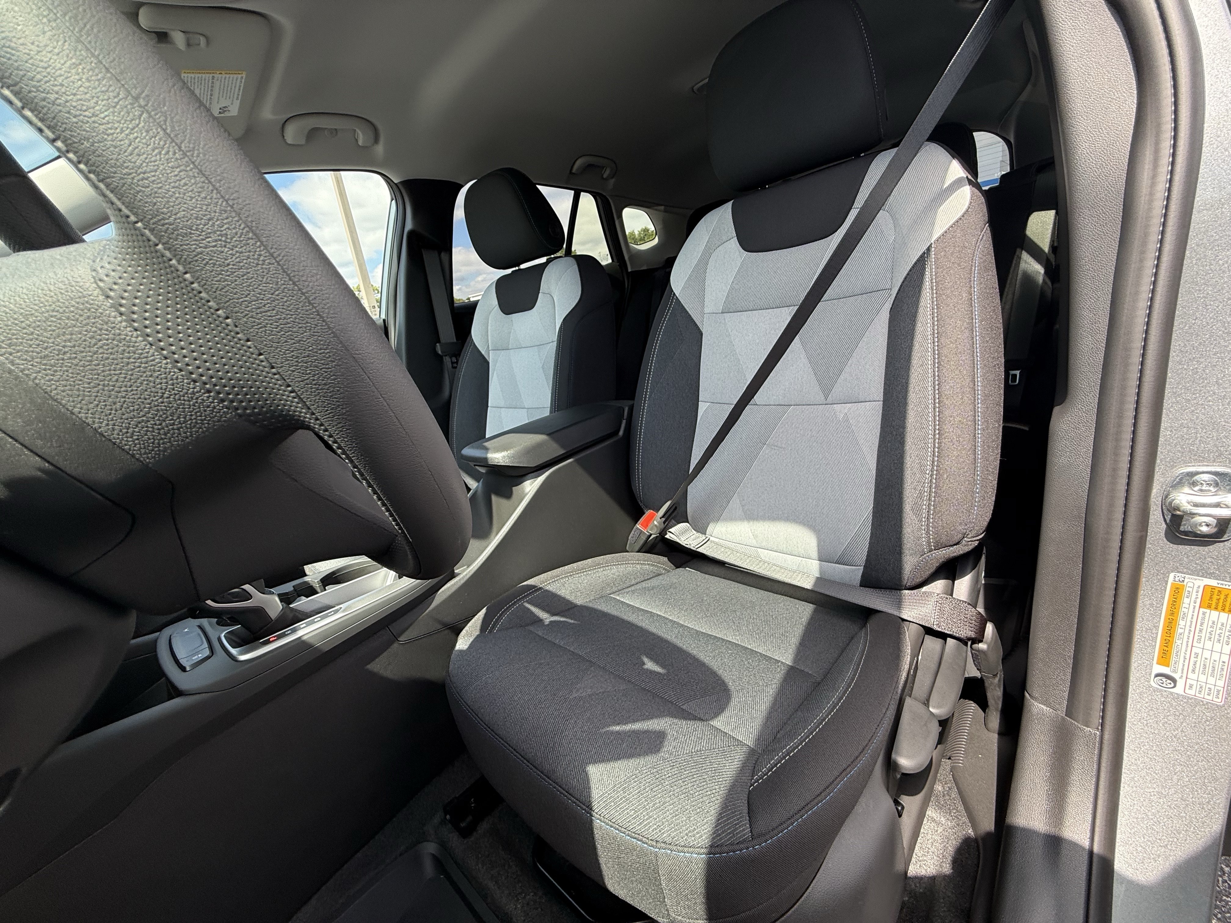 New 2026 Chevrolet Trax LS w/ LS Convenience Package FWD image 15