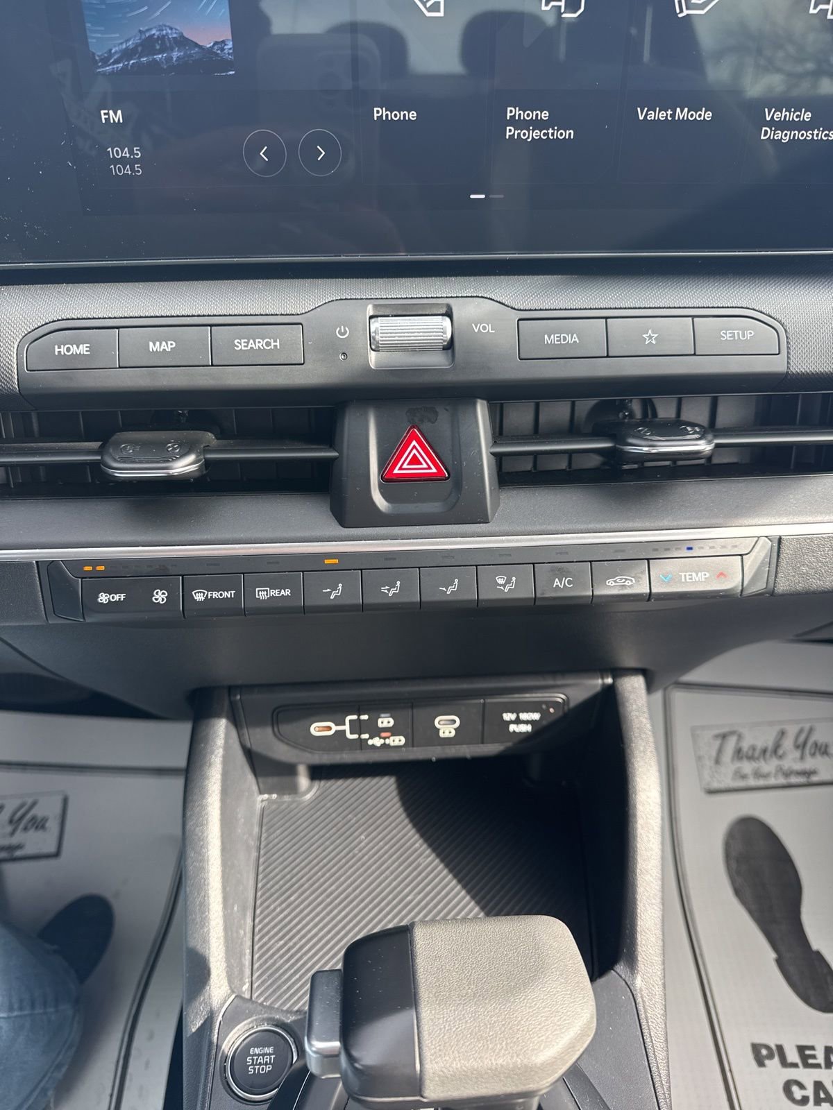 Used 2025 Kia K4 LXS image 16