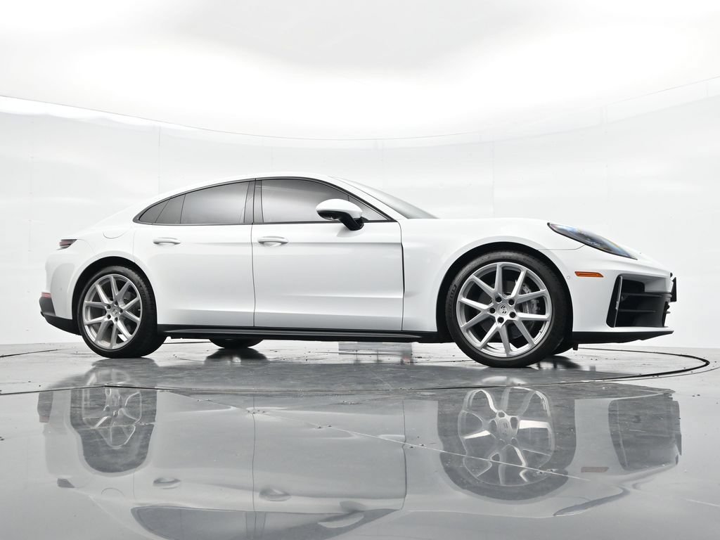 Certified 2024 Porsche Panamera 4 AWD/4WD image 25