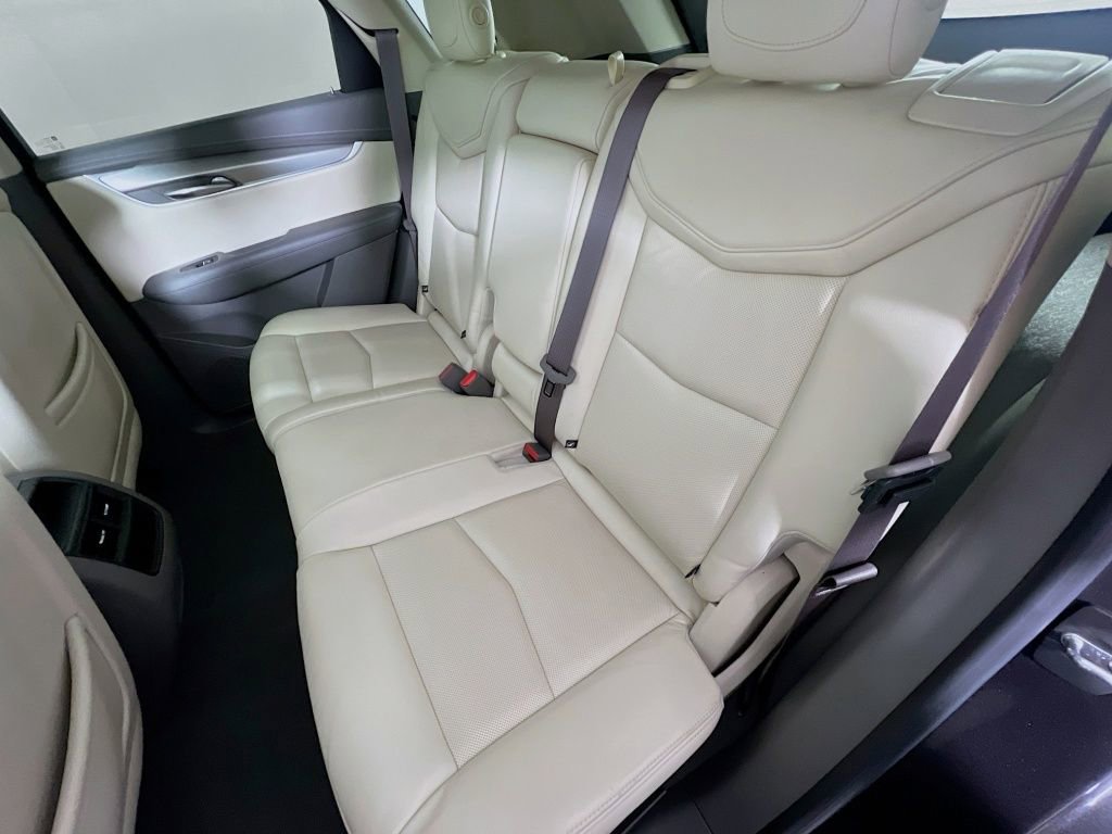 Used 2018 Cadillac XT5 Luxury image 25