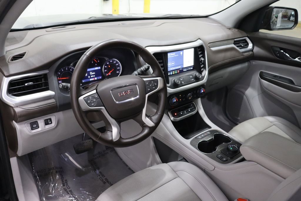 Used 2023 GMC Acadia SLT AWD/4WD image 25