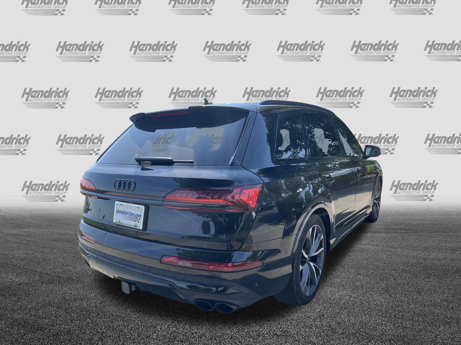 Used 2023 Audi SQ7 Prestige AWD/4WD image 11