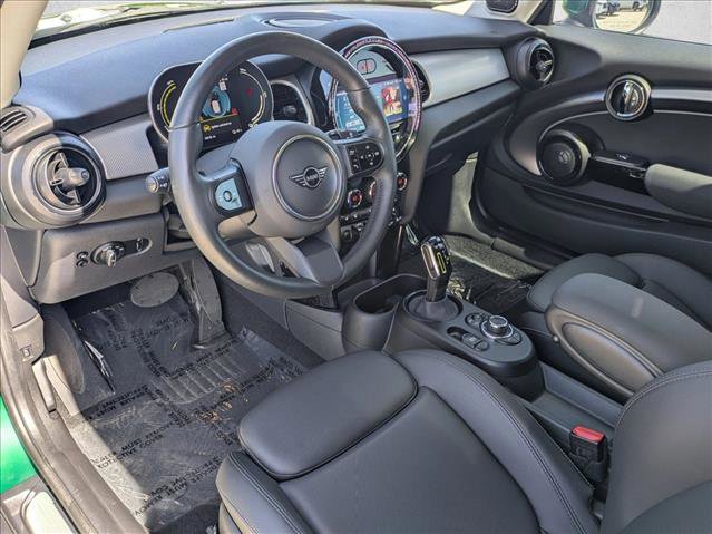Used 2024 MINI Cooper SE FWD image 18