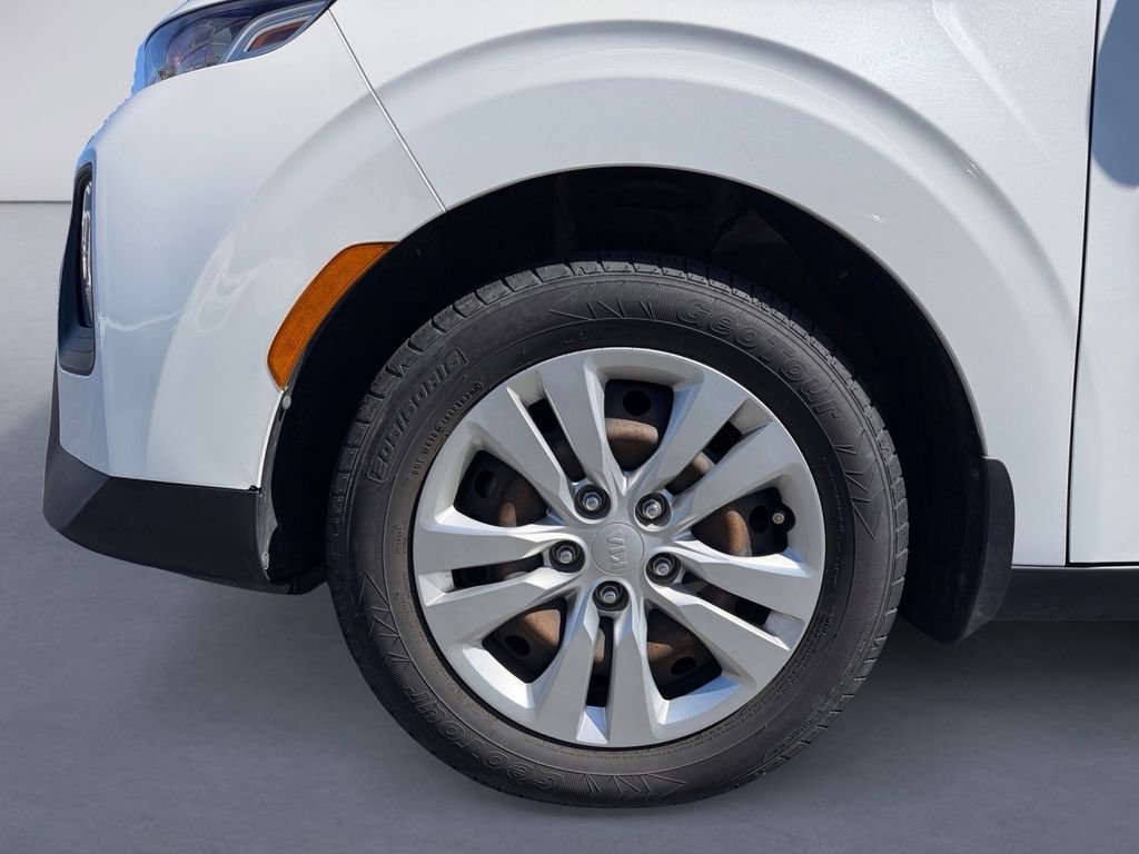 Used 2020 Kia Soul LX image 8