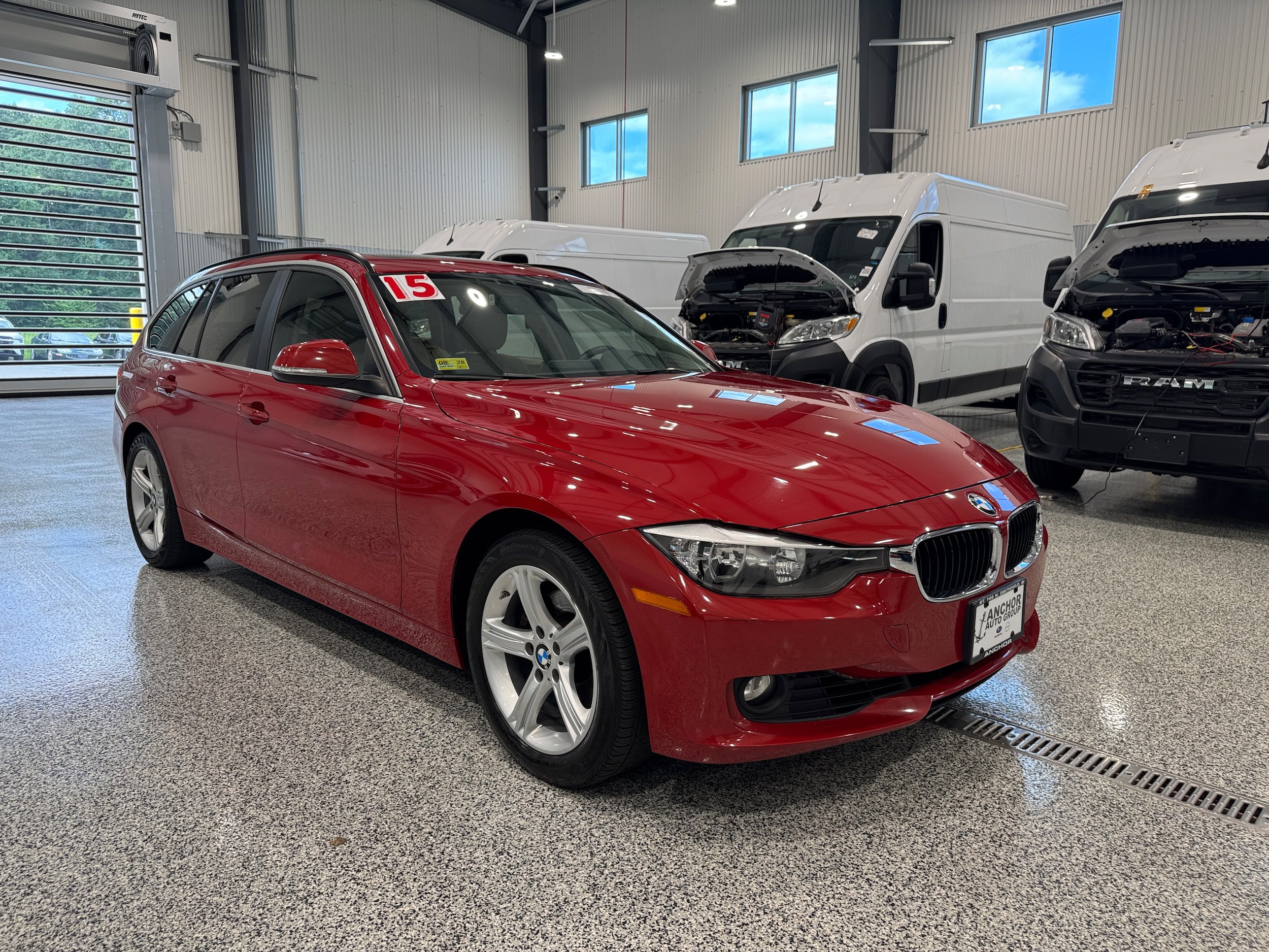 Used 2015 BMW 328i xDrive Wagon AWD/4WD image 3