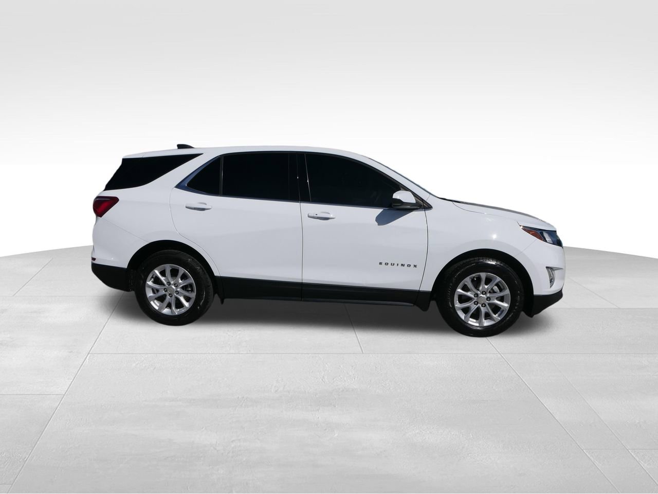 Used 2020 Chevrolet Equinox LT image 2