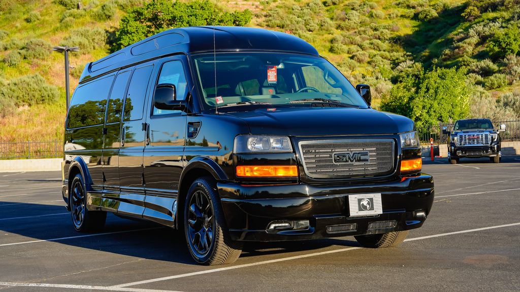 New 2026 GMC Savana 2500 Extended w/ Driver Convenience Package image 5