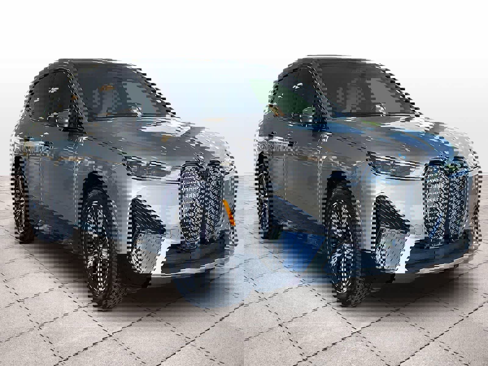 Used 2024 BMW iX xDrive50 w/ Sport Package image 2