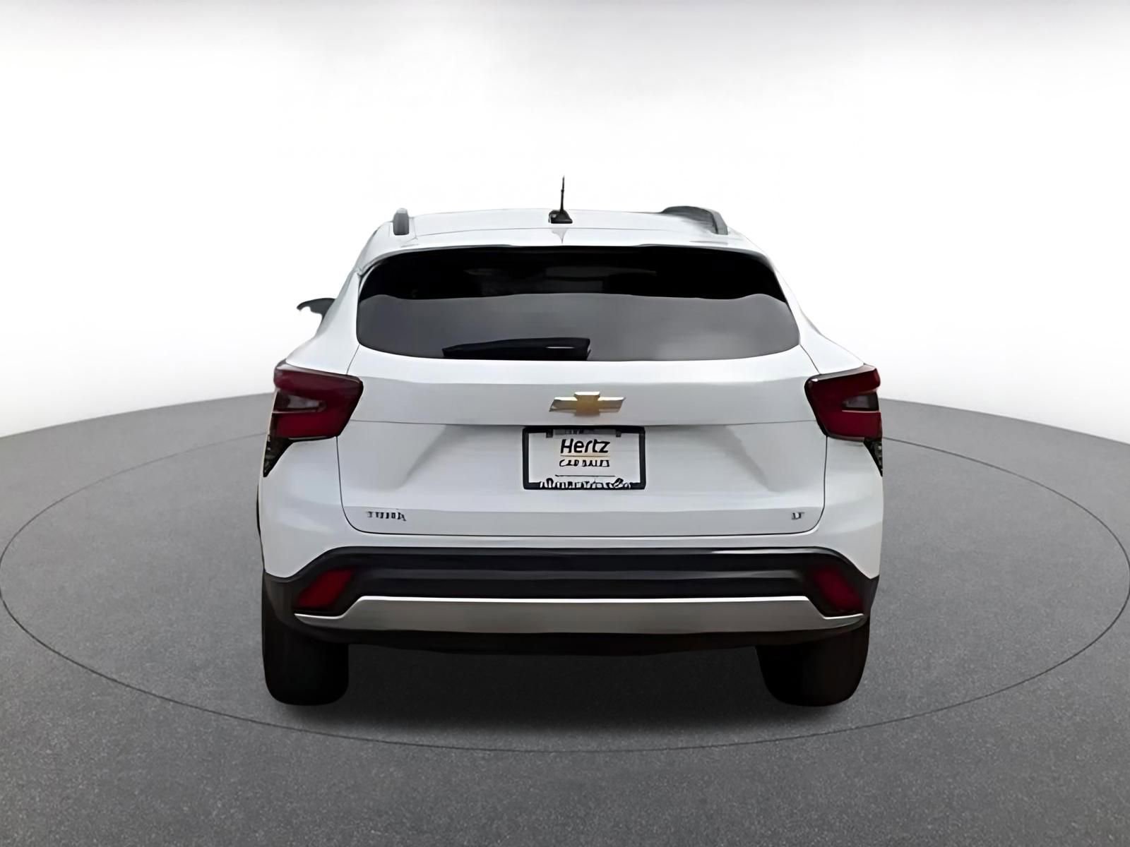 Used 2025 Chevrolet Trax LT w/ LT Convenience Package FWD image 12