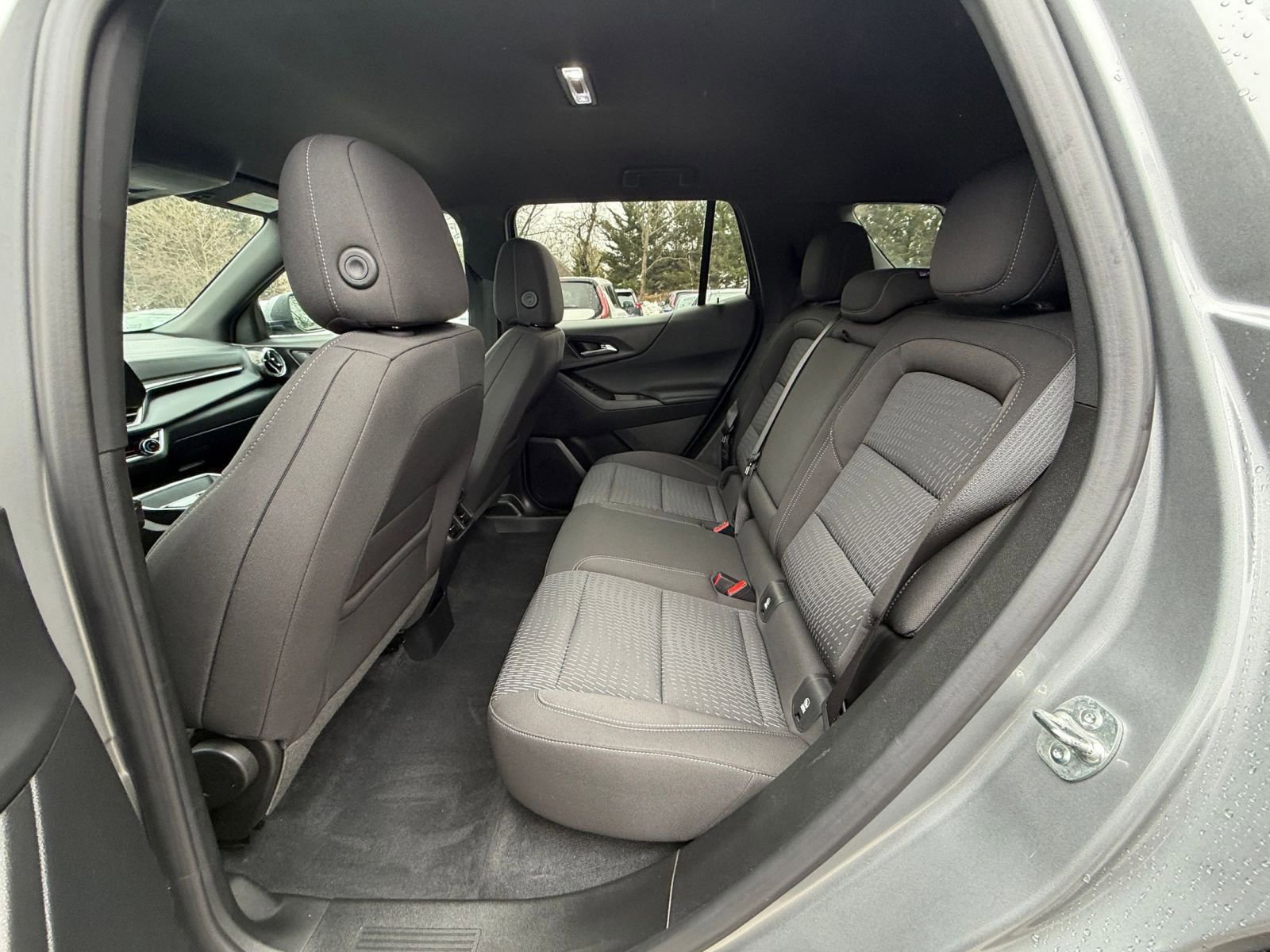 Used 2025 Chevrolet Equinox LT FWD image 25