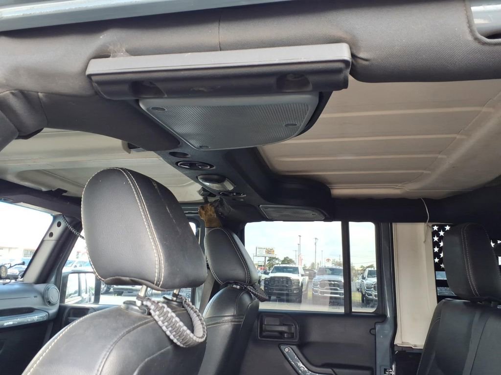 Used 2015 Jeep Wrangler Unlimited Sahara w/ Max Tow Package image 6