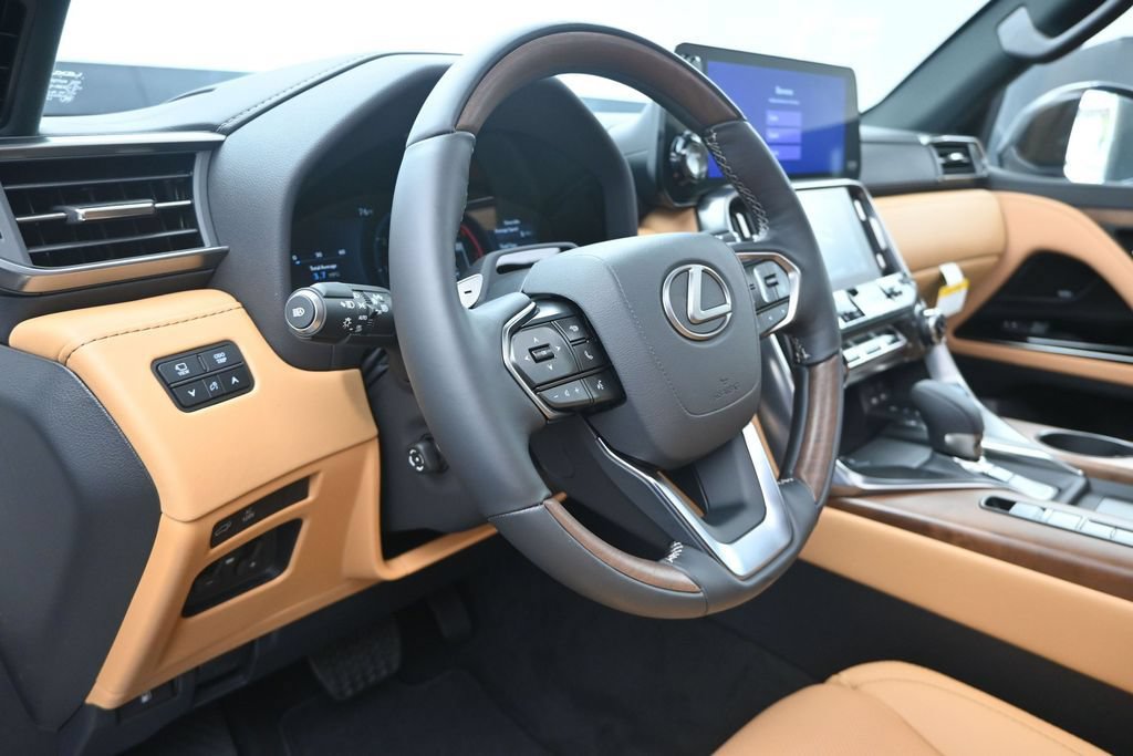 New 2026 Lexus LX 700h Luxury w/ Appearance Package AWD/4WD image 12