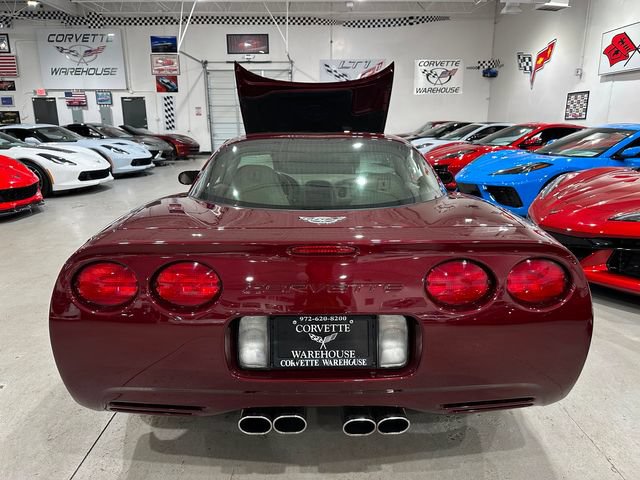 Used 2003 Chevrolet Corvette Coupe w/ Preferred Equipment Group RWD image 24