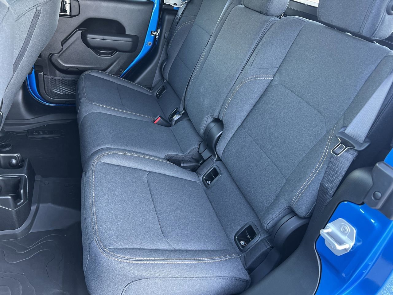 New 2025 Jeep Gladiator Sport image 20