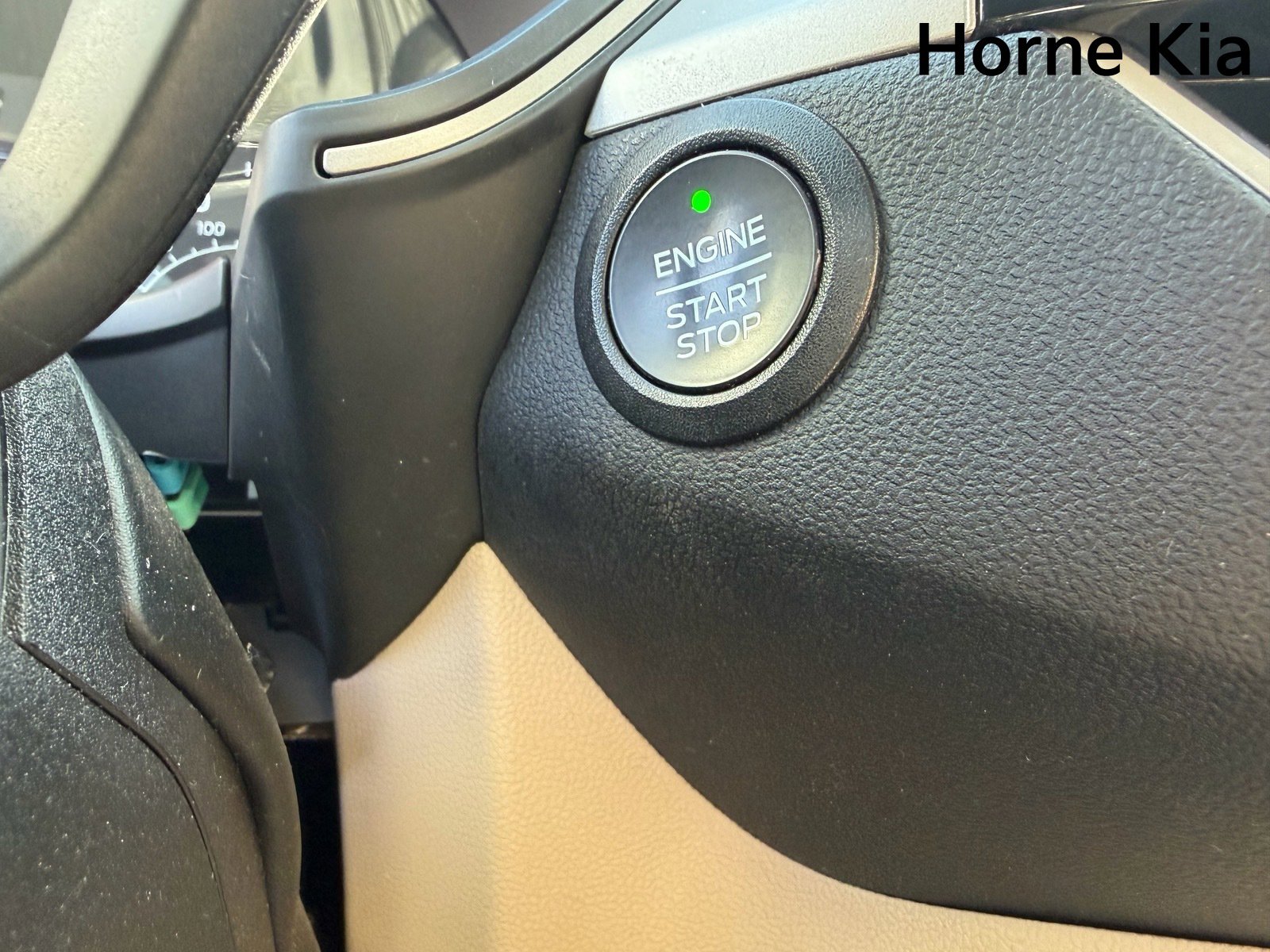Used 2022 Ford Escape SEL FWD image 19