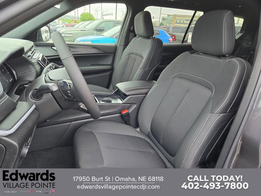 New 2026 Jeep Grand Cherokee L Laredo AWD/4WD image 14