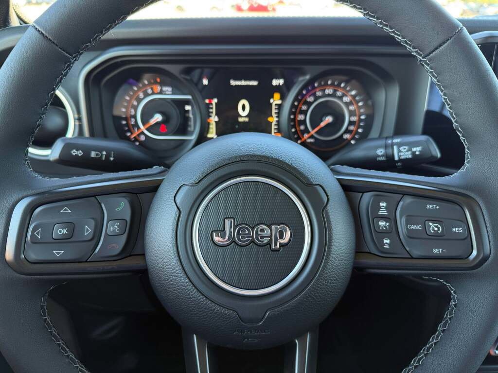 New 2025 Jeep Gladiator Sport image 24