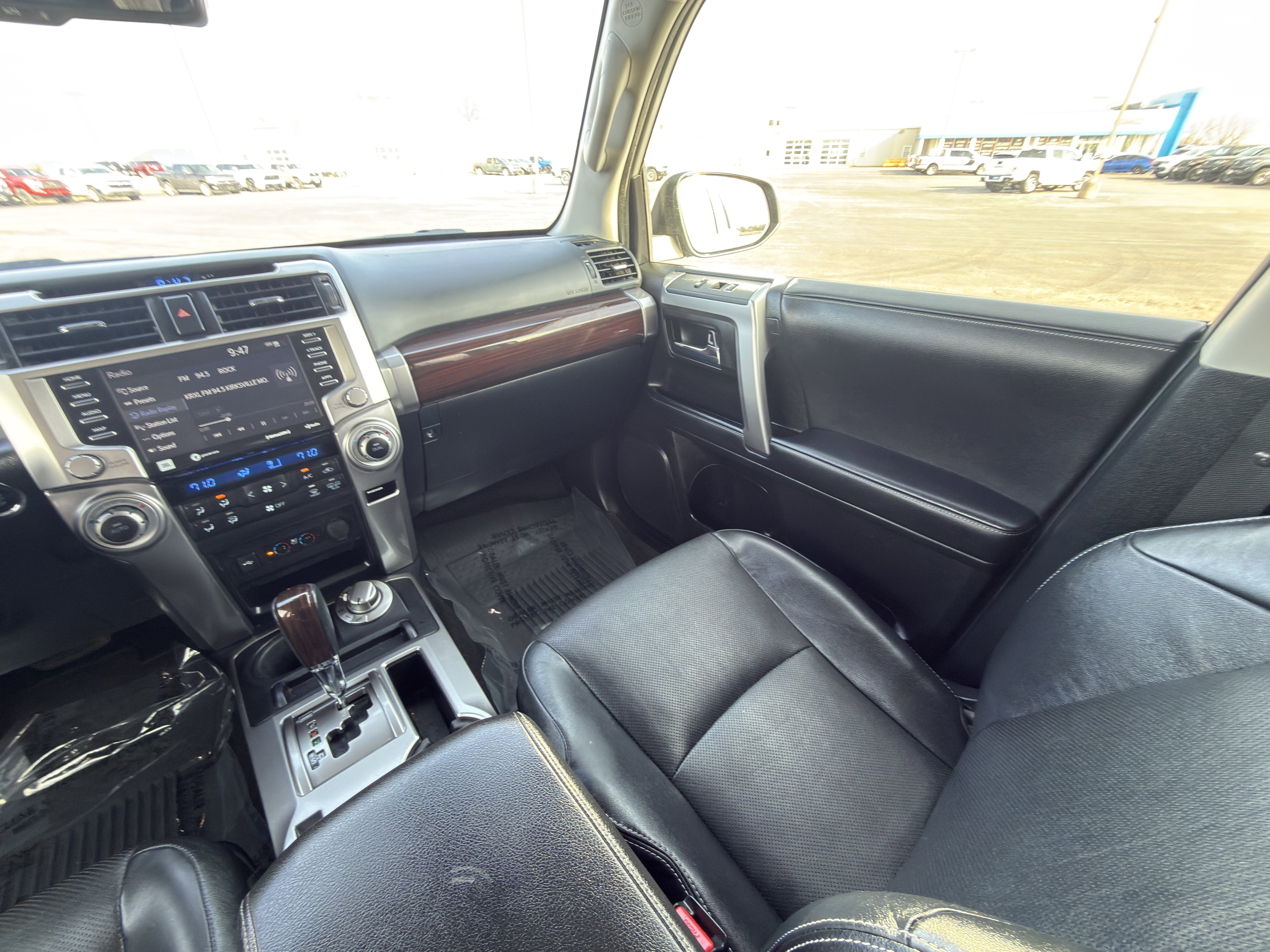 Used 2021 Toyota 4Runner Limited AWD/4WD image 31