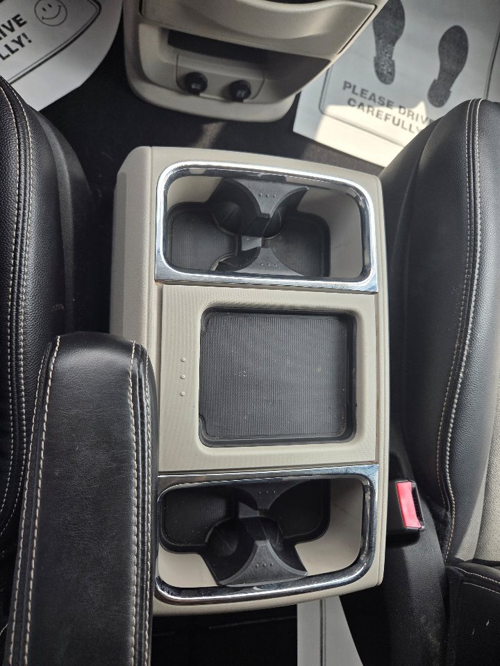 Used 2012 Chrysler Town & Country Touring w/ Entertainment Group #1 image 22