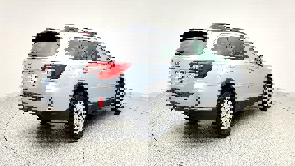 Used 2015 Subaru Outback 2.5i Premium image 5