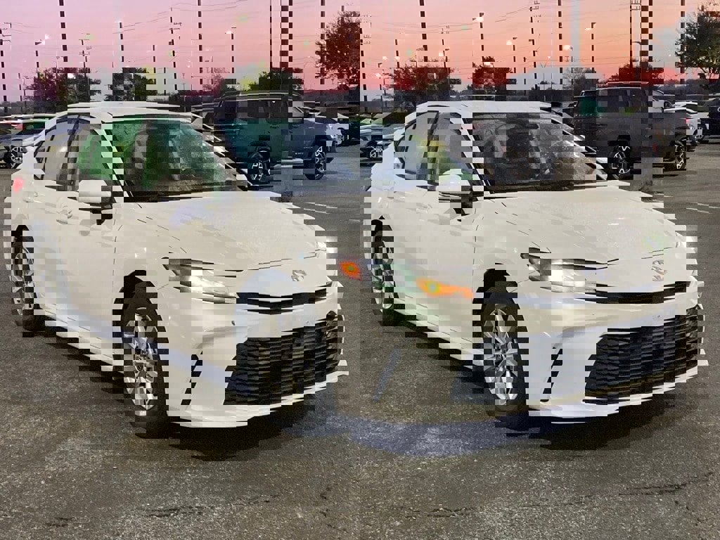 Certified 2025 Toyota Camry LE image 3