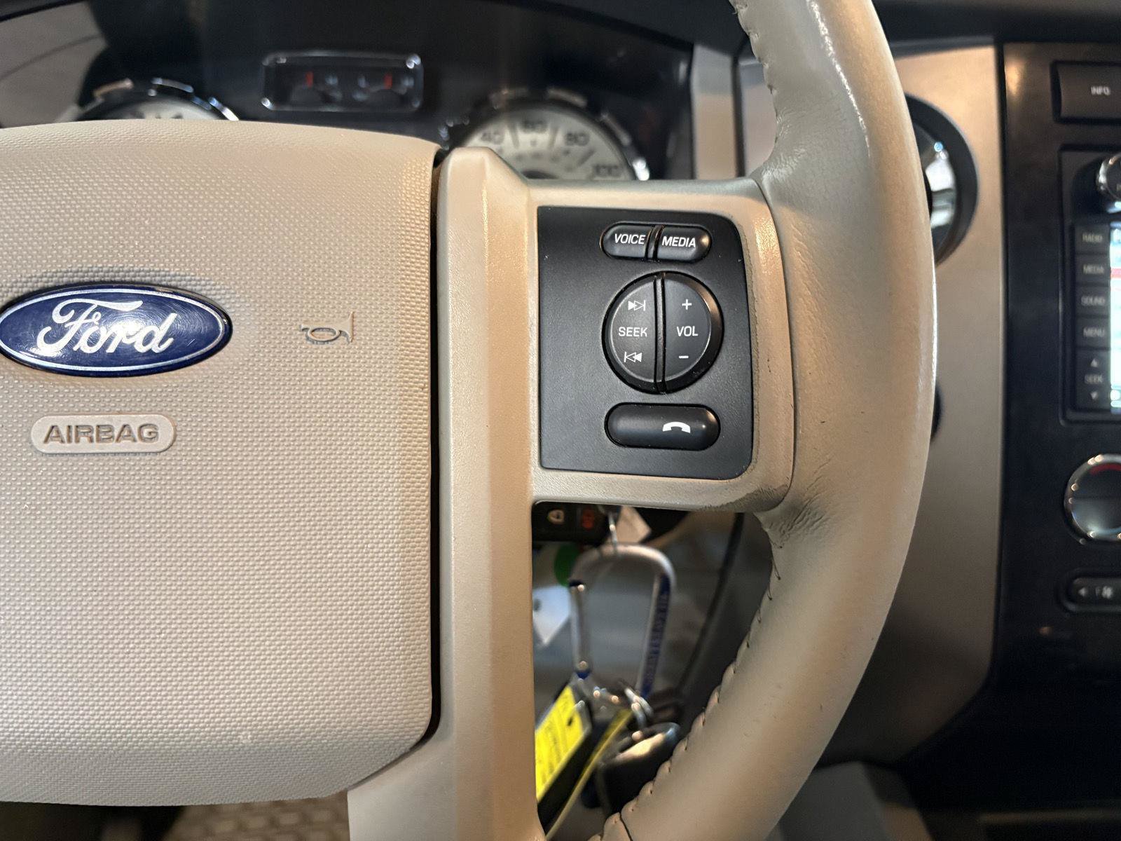 Used 2012 Ford Expedition Limited AWD/4WD image 19